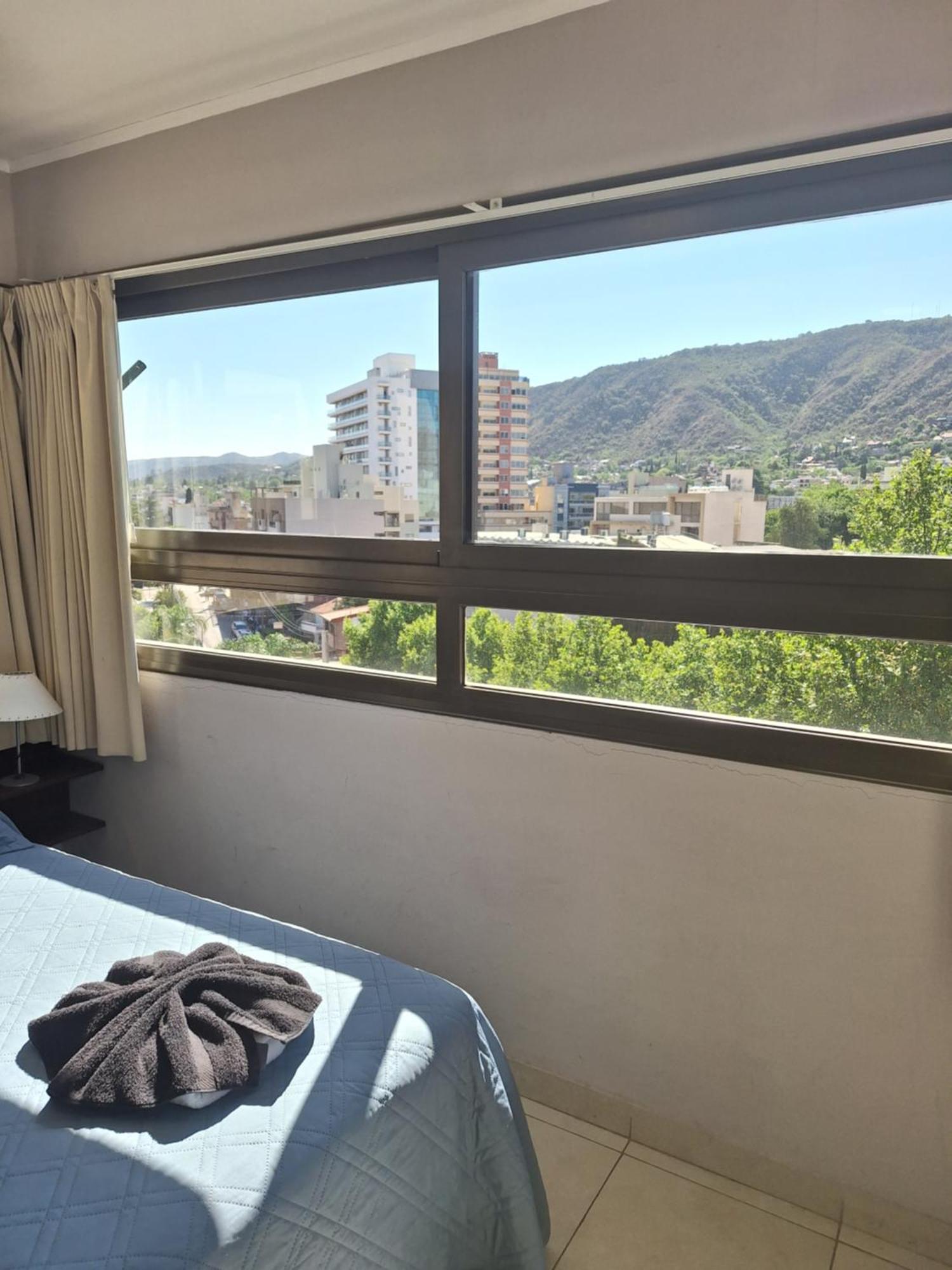 Hotel Hurlingham Villa Carlos Paz Exterior photo